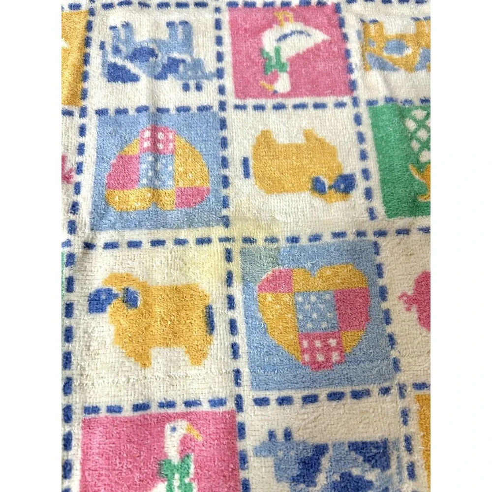 Vtg Cannon Hand Towel Farm Animal Pineapple Grid Print Cotton (See Pics)